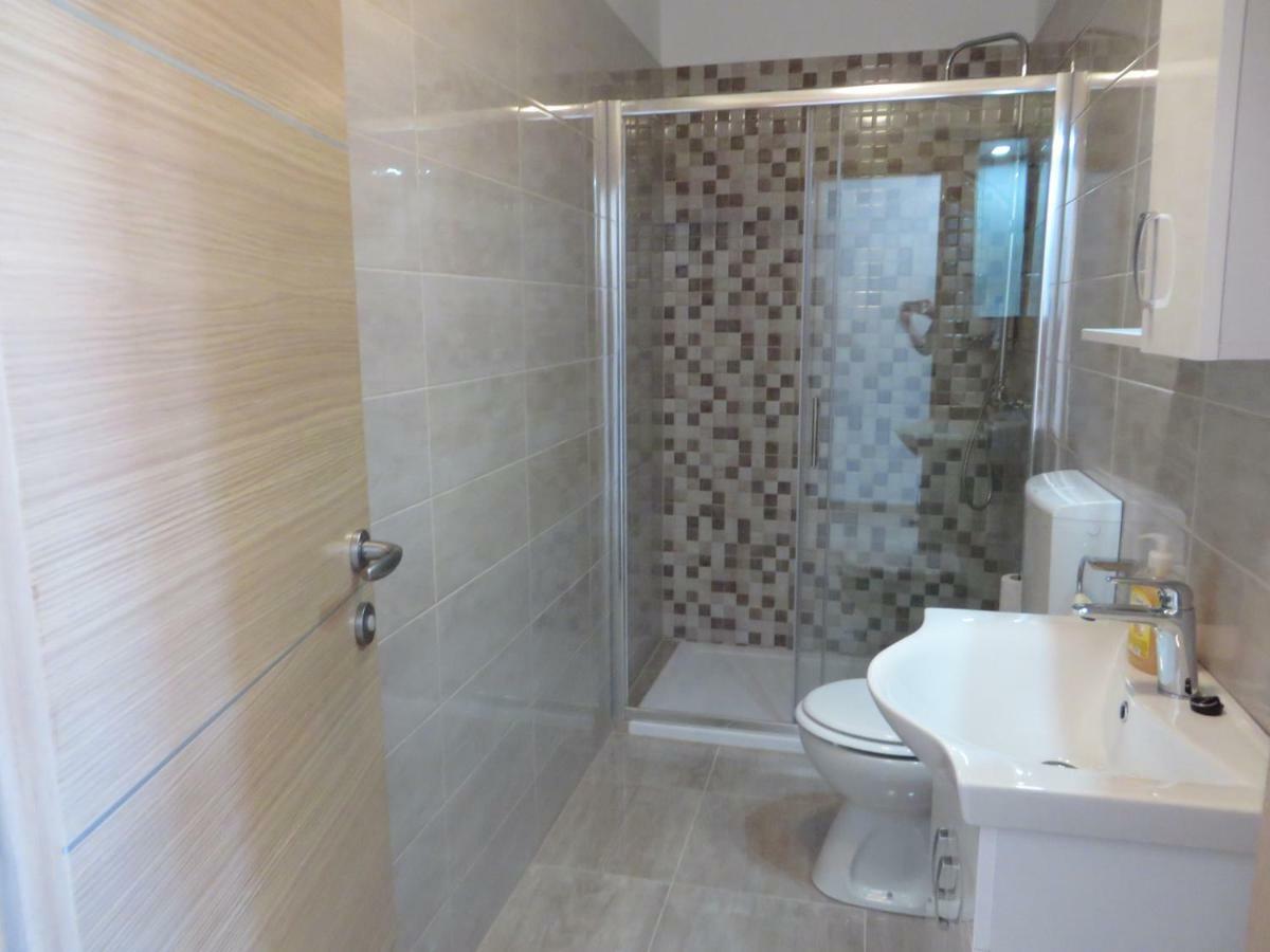 Luka Apartments Биоград-на-Мору Экстерьер фото